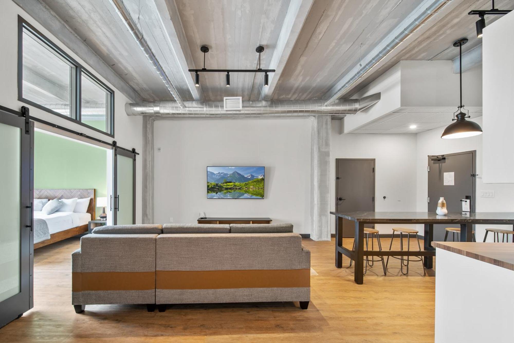 Hotel Cannery Lofts Niagara Falls
