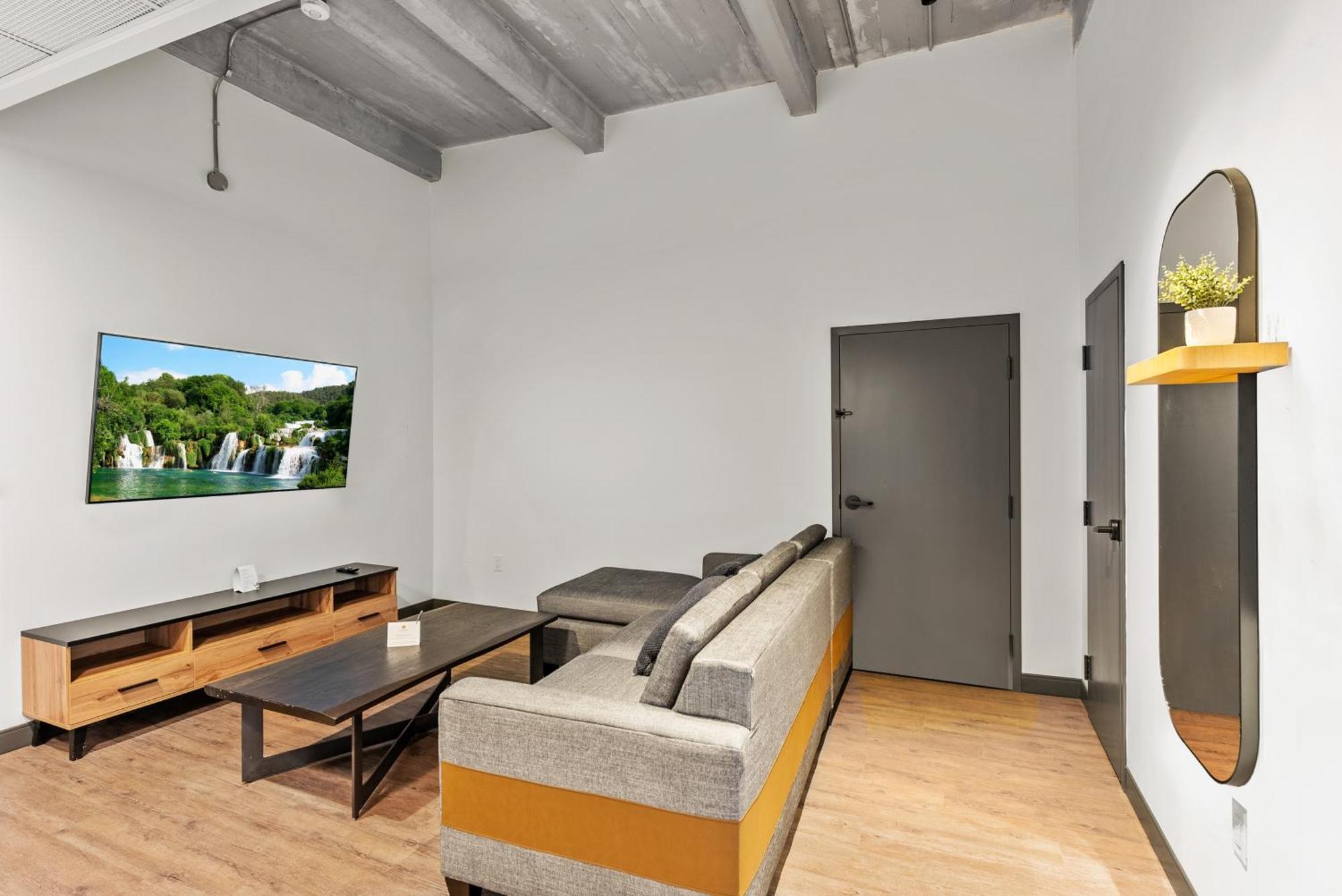 Hotel Cannery Lofts