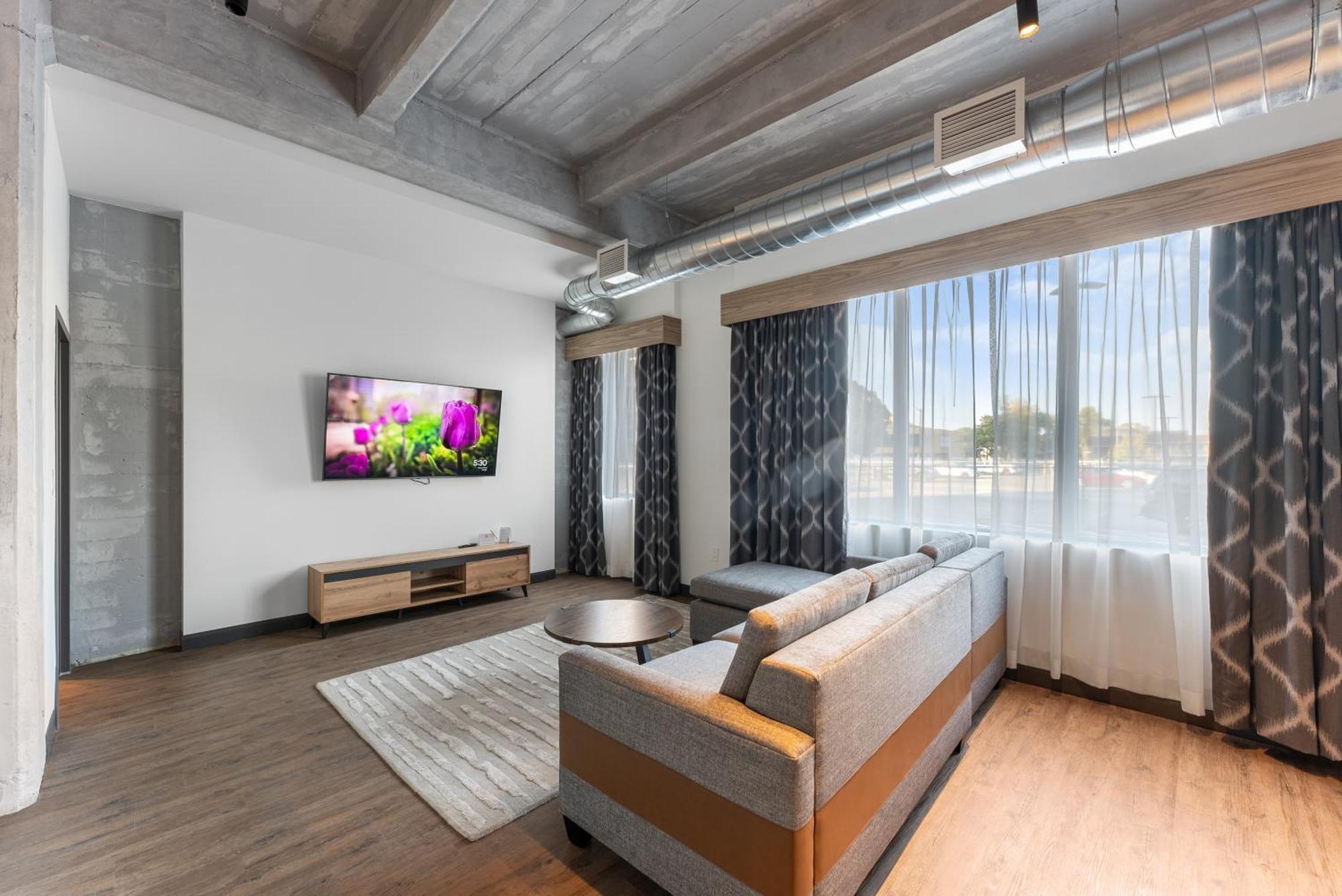 Hotel Cannery Lofts 4*