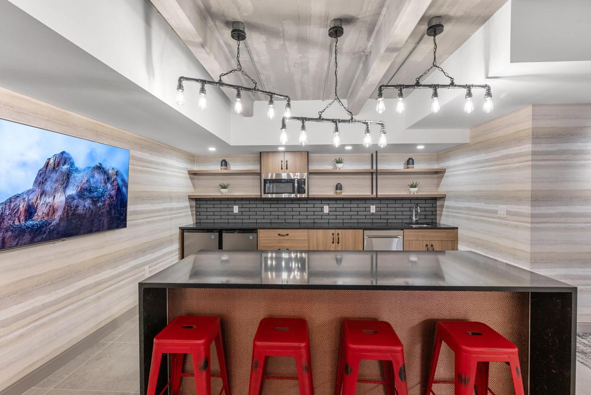 Cannery Lofts Hotel 4*